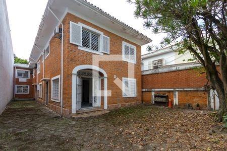 Casa à venda com 401m², 12 quartos e 5 vagas Casa à venda com 401m², 12 quartos e 5 vagasGaragem