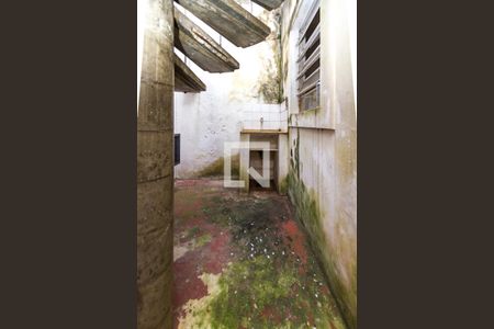 Casa à venda com 401m², 12 quartos e 5 vagas Casa à venda com 401m², 12 quartos e 5 vagasLavanderia