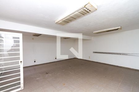 Casa à venda com 401m², 12 quartos e 5 vagas Casa à venda com 401m², 12 quartos e 5 vagasQuarto 5