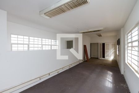 Casa à venda com 401m², 12 quartos e 5 vagas Casa à venda com 401m², 12 quartos e 5 vagasQuarto 4