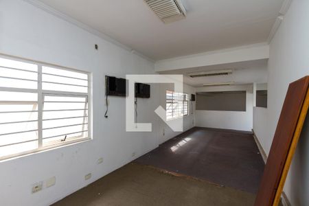 Casa à venda com 401m², 12 quartos e 5 vagas Casa à venda com 401m², 12 quartos e 5 vagasQuarto 4