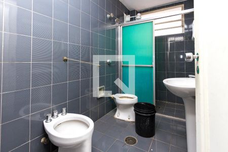 Casa à venda com 401m², 12 quartos e 5 vagas Casa à venda com 401m², 12 quartos e 5 vagasBanheiro 2