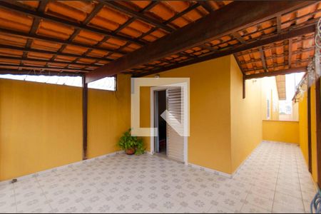 Casa à venda com 155m², 3 quartos e 2 vagas Casa à venda com 155m², 3 quartos e 2 vagasVaranda Quarto 2