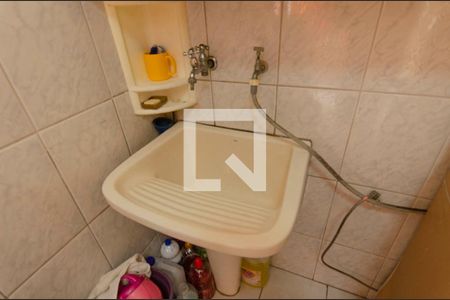 Casa à venda com 155m², 3 quartos e 2 vagas Casa à venda com 155m², 3 quartos e 2 vagasÁrea de Serviço