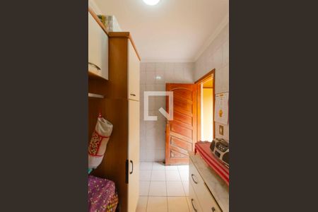 Casa à venda com 155m², 3 quartos e 2 vagas Casa à venda com 155m², 3 quartos e 2 vagasÁrea de Serviço