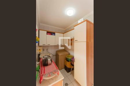 Casa à venda com 155m², 3 quartos e 2 vagas Casa à venda com 155m², 3 quartos e 2 vagasÁrea de Serviço