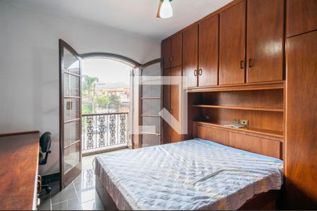 Suíte  de casa para alugar com 4 quartos, 280m² em Jardim Pinheiros, São Paulo