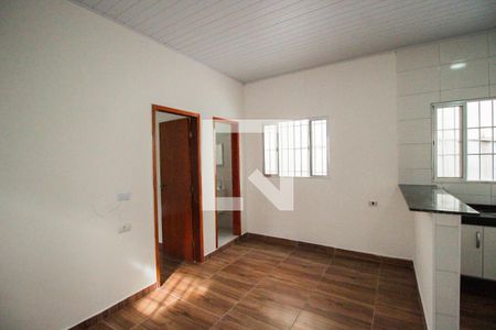 Sala de casa para alugar com 1 quarto, 35m² em Jardim Robru, São Paulo