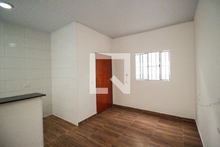 Sala de casa para alugar com 1 quarto, 35m² em Jardim Robru, São Paulo