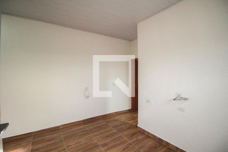 Sala de casa para alugar com 1 quarto, 35m² em Jardim Robru, São Paulo