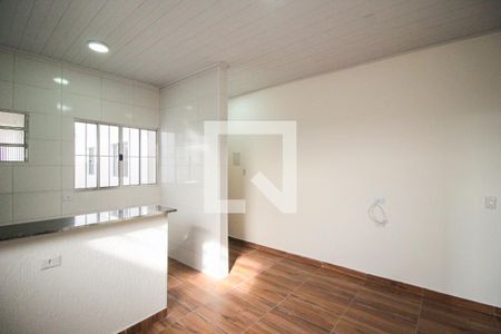 Sala de casa para alugar com 1 quarto, 35m² em Jardim Robru, São Paulo