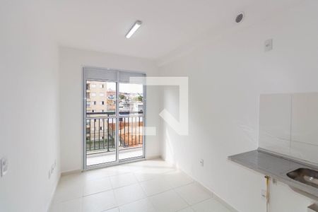 Sala/Cozinha/Lavanderia de apartamento à venda com 1 quarto, 28m² em Vila Tolstoi, São Paulo