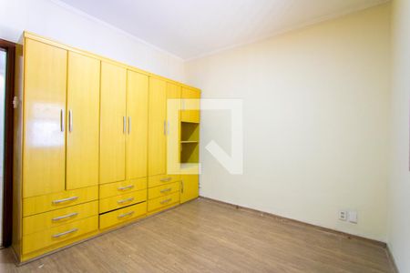 Quarto 2 de casa para alugar com 3 quartos, 80m² em Vila Metalúrgica, Santo André