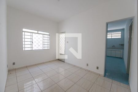 Sala de casa para alugar com 3 quartos, 100m² em Vila São Geraldo, Taubaté