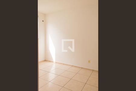 Quarto 1 de apartamento para alugar com 2 quartos, 50m² em Residencial Aquários, Goiânia