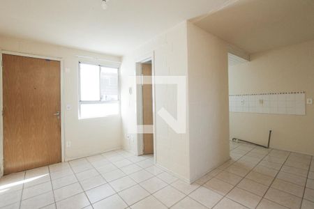 Sala de apartamento para alugar com 2 quartos, 42m² em Rubem Berta, Porto Alegre