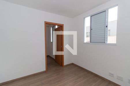 Quarto 2 de apartamento para alugar com 1 quarto, 44m² em Humaitá, Porto Alegre