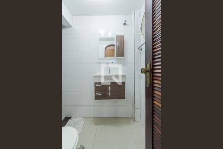 Banheiro de kitnet/studio à venda com 1 quarto, 28m² em Bela Vista, São Paulo