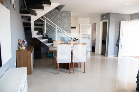 Sala de casa à venda com 3 quartos, 250m² em Vila Maria Alta, São Paulo