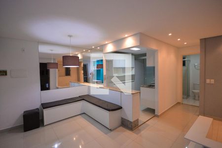 Sala de apartamento para alugar com 1 quarto, 49m² em Vila Liviero, São Paulo