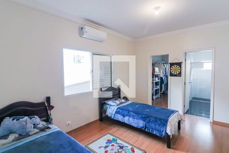 Casa à venda com 490m², 4 quartos e 4 vagas Casa à venda com 490m², 4 quartos e 4 vagasSuite 1
