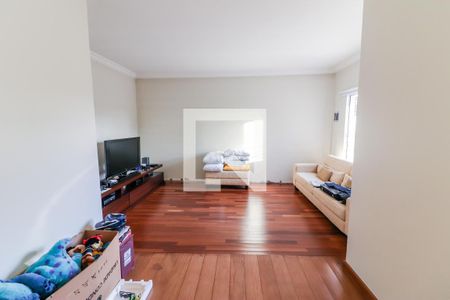 Casa à venda com 490m², 4 quartos e 4 vagas Casa à venda com 490m², 4 quartos e 4 vagasAnte-sala Quartos