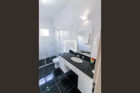 Casa à venda com 490m², 4 quartos e 4 vagas Casa à venda com 490m², 4 quartos e 4 vagasSuite 1