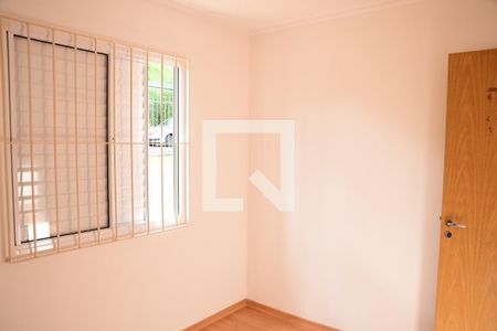 Quarto 1  de apartamento para alugar com 2 quartos, 47m² em Jardim Ísis, Cotia