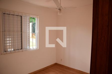 Quarto 2  de apartamento para alugar com 2 quartos, 47m² em Jardim Ísis, Cotia