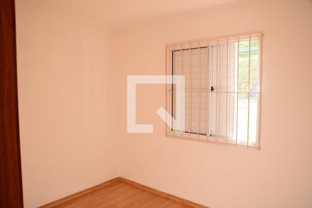 Quarto 1  de apartamento para alugar com 2 quartos, 47m² em Jardim Ísis, Cotia