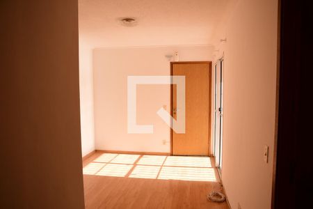 Sala de apartamento para alugar com 2 quartos, 47m² em Jardim Ísis, Cotia