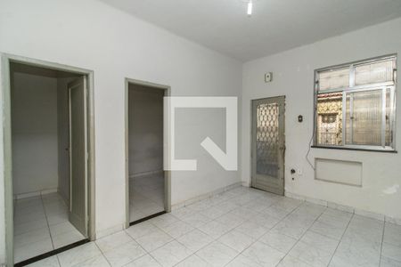 Sala de casa de condomínio à venda com 2 quartos, 90m² em Olaria, Rio de Janeiro