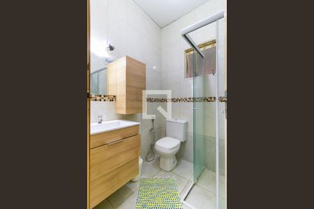 Casa para alugar com 110m², 3 quartos e 4 vagas Casa para alugar com 110m², 3 quartos e 4 vagasBanheiro social