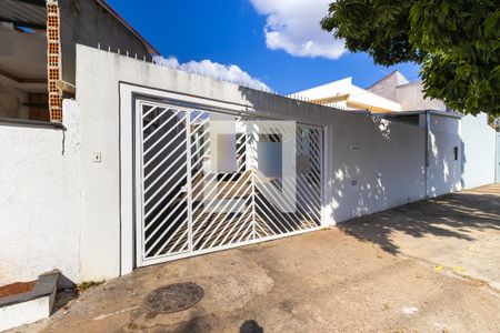 Casa para alugar com 110m², 3 quartos e 4 vagas Casa para alugar com 110m², 3 quartos e 4 vagasFachada