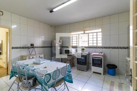 Casa para alugar com 110m², 3 quartos e 4 vagas Casa para alugar com 110m², 3 quartos e 4 vagasCozinha