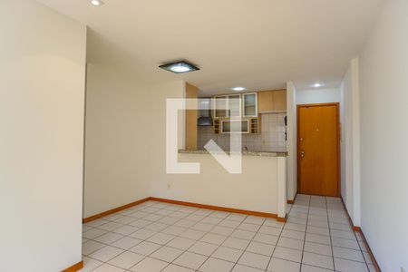 Sala/Cozinha de apartamento para alugar com 3 quartos, 80m² em Barra da Tijuca, Rio de Janeiro