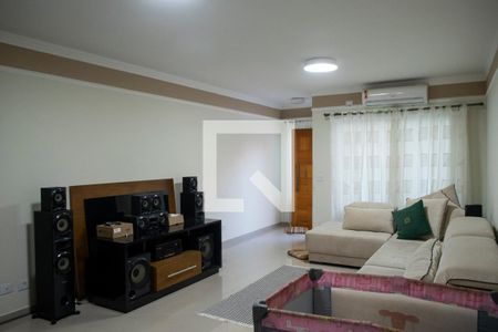 Sala de casa à venda com 4 quartos, 180m² em Vila Ester (zona Norte), São Paulo