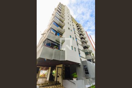 Apartamento para alugar com 30m², 1 quarto e 1 vaga Apartamento para alugar com 30m², 1 quarto e 1 vagaFachada do predio