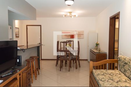 Sala de apartamento para alugar com 1 quarto, 70m² em Barra da Tijuca, Rio de Janeiro