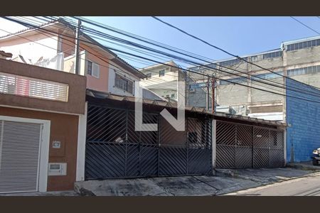 Fachada de casa à venda com 3 quartos, 193m² em Cipava, Osasco