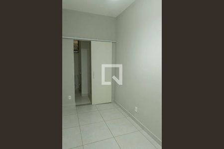 Suíte de apartamento à venda com 2 quartos, 70m² em Centro, Niterói