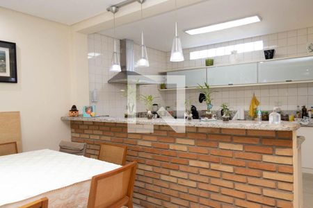 Salas e cozinha de casa à venda com 3 quartos, 180m² em Rudge Ramos, São Bernardo do Campo