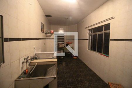 Lavanderia de casa à venda com 5 quartos, 600m² em Vila Carrão, São Paulo