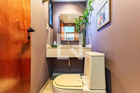 Apartamento à venda com 170m², 4 quartos e 4 vagas Apartamento à venda com 170m², 4 quartos e 4 vagasLavabo