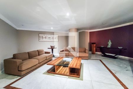 Apartamento à venda com 170m², 4 quartos e 4 vagas Apartamento à venda com 170m², 4 quartos e 4 vagasÁrea Comum - Hall Social