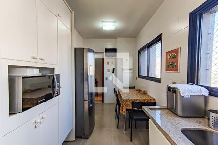 Apartamento à venda com 170m², 4 quartos e 4 vagas Apartamento à venda com 170m², 4 quartos e 4 vagasCozinha