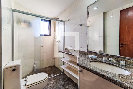 Apartamento à venda com 170m², 4 quartos e 4 vagas Apartamento à venda com 170m², 4 quartos e 4 vagasBanheiro Suíte 02