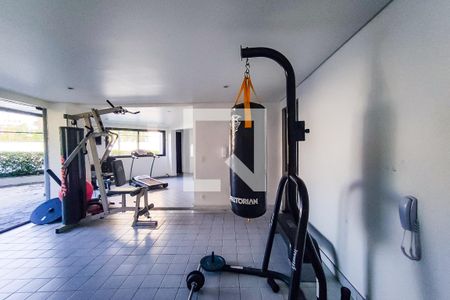 Apartamento à venda com 170m², 4 quartos e 4 vagas Apartamento à venda com 170m², 4 quartos e 4 vagasÁrea Comum - Academia