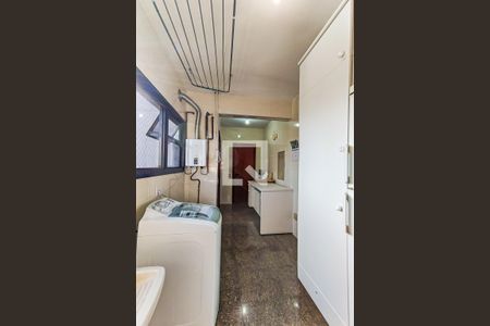 Apartamento à venda com 170m², 4 quartos e 4 vagas Apartamento à venda com 170m², 4 quartos e 4 vagasÁrea de Serviço