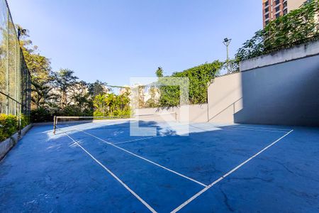 Apartamento à venda com 170m², 4 quartos e 4 vagas Apartamento à venda com 170m², 4 quartos e 4 vagasÁrea Comum - Quadra